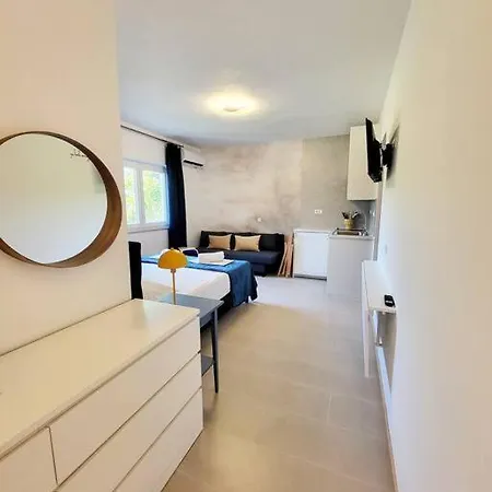 Apartman In Picturesque Village *