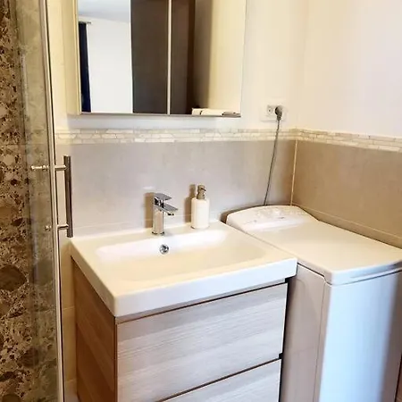 Apartman In Picturesque Village